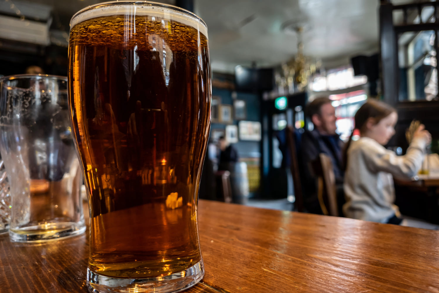 TrustCloud | The UK government will introduce digital identities to streamline alcohol purchases 